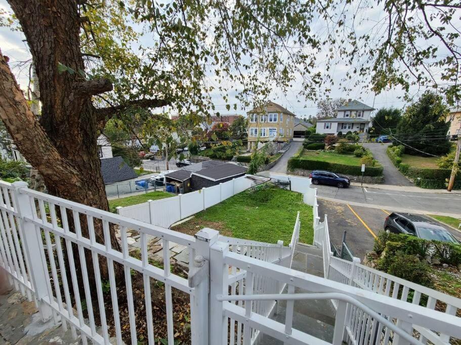 Entire Modern 1 Fam House/ 7 Min Walk To Nyc Train Holiday home Tuckahoe (Westchester County)